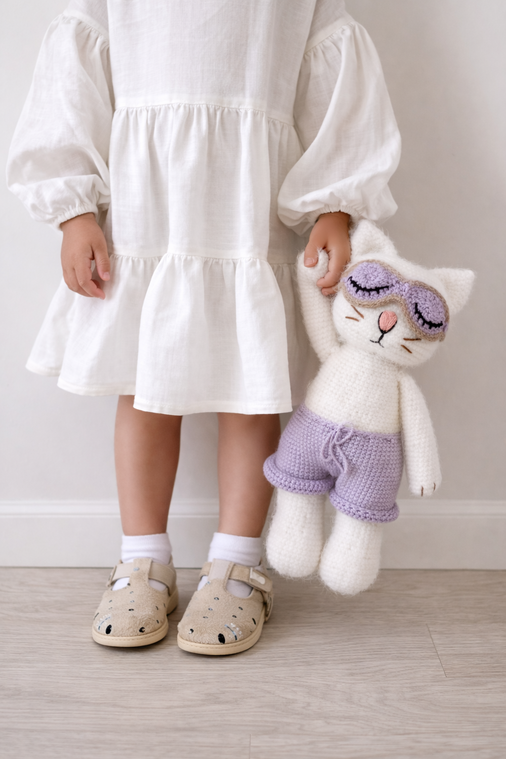 Fluffy Handmade Cat Doll - Soft Cashmere Plush Toy (35 cm)